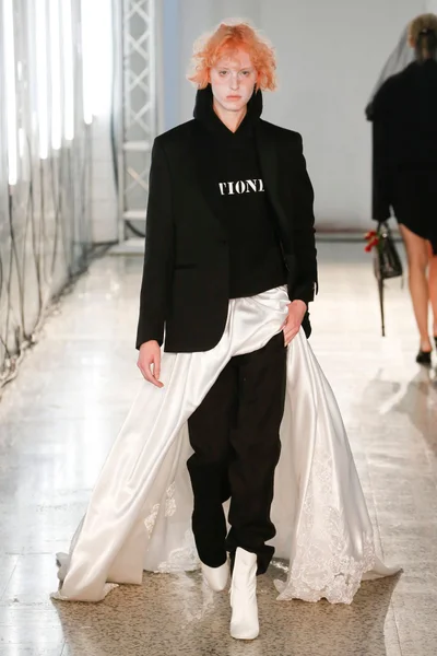 Look 2